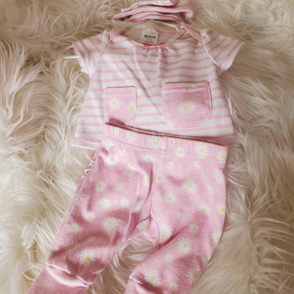 (1)  CJP Baby Brand Shirt, Pants, Hat Outfit 0-3 mths - Picture 5 of 12